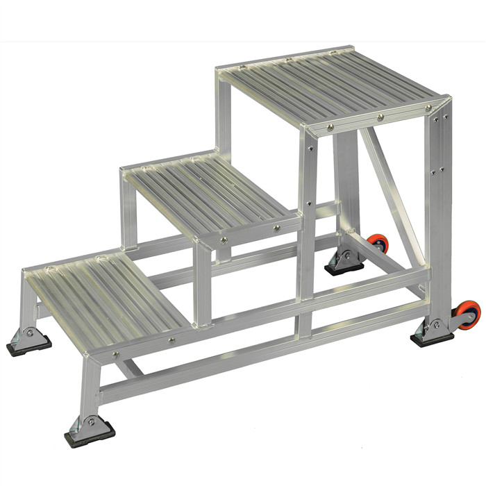 Escabeau Conforto de 3 marches de 750 x 450 mm Escabeau Conforto de 3 marches de 750 x 450 mm