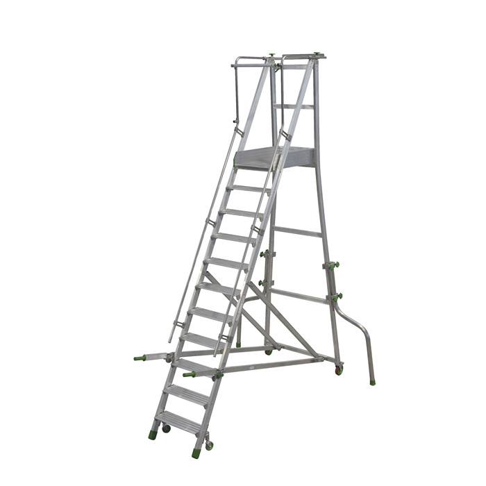 Escabeau de rayonnage industriel pliant Castiglia de 11 marches hauteur plate-forme 2,39 m Escabeau de rayonnage industriel pliant Castiglia de 11 marches hauteur plate-forme 2,39 m