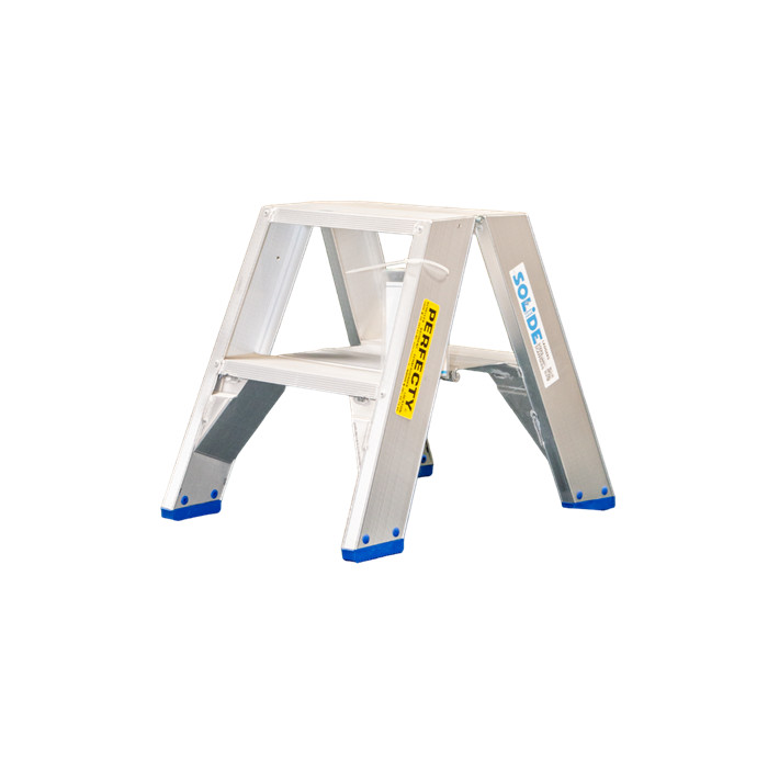 Escabeau double 2 x 2 marches 0.50 m hauteur plateforme SOLIDE modèle DT-02 Escabeau double 2 x 2 marches 0.50 m hauteur plateforme SOLIDE modèle DT-02