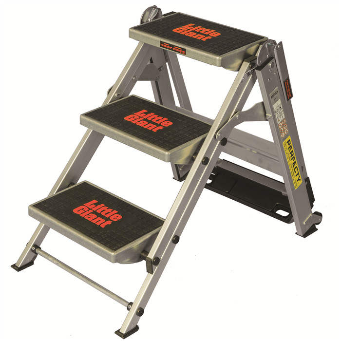 Escabeau Jumbo Confort Brenta 3 marches 0.69 m hauteur plateforme Professional Altrex Escabeau Jumbo Confort Brenta 3 marches 0.69 m hauteur plateforme Professional Altrex