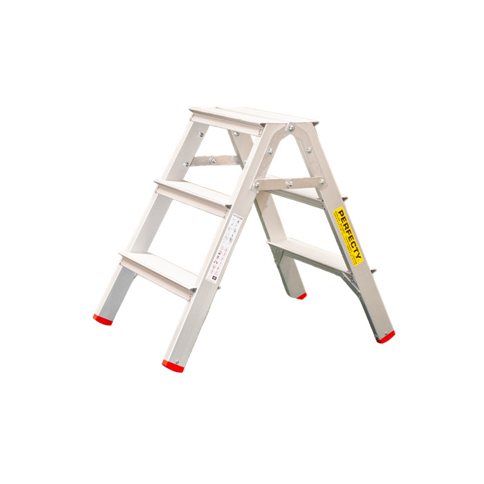 Escabeau type 2B de 2 x 3 marches hauteur plate-forme 0,69 m conforme aux normes EN131 Escabeau type 2B de 2 x 3 marches hauteur plate-forme 0,69 m conforme aux normes EN131