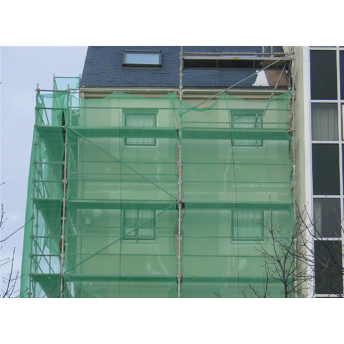 Filet pare-gravats 2.57 m x 50 m (prise au vent 50%) type 100 gr VERT Filet pare-gravats 2.57 m x 50 m (prise au vent 50%) type 100 gr VERT