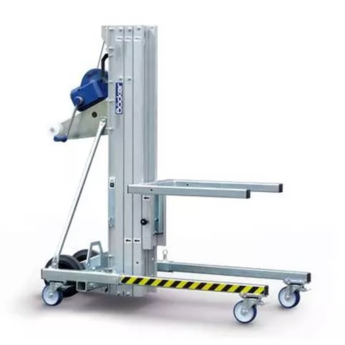 Monte-matériaux ALU-LIFT à fourches manuel LMC 510 capacité 250 kg - hauteur levage max 5.10 m Monte-matériaux ALU-LIFT à fourches manuel LMC 510 capacité 250 kg - hauteur levage max 5.10 m