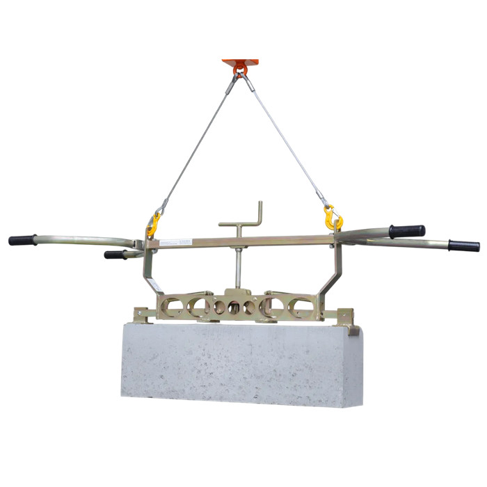 Tenaille de bordure mécanique BOMACO type MTQ2 (ouverture de 50 à 100 cm) capacité : 300 kg Tenaille de bordure mécanique BOMACO type MTQ2 (ouverture de 50 à 100 cm) capacité : 300 kg