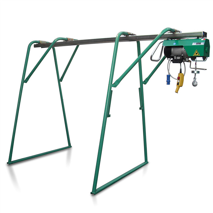 Treuil + portique UNIMEC capacité : 300 kg Treuil + portique UNIMEC capacité : 300 kg